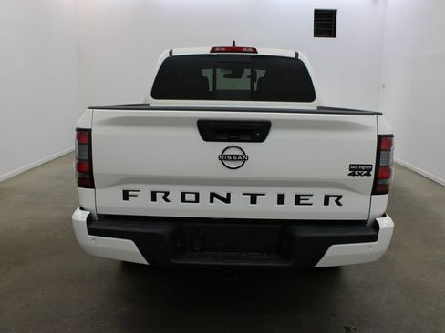 New 2026 Nissan Frontier SV w/ Tow Package AWD/4WD image 4