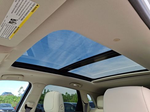 Used 2024 Cadillac XT5 Premium Luxury AWD/4WD image 14