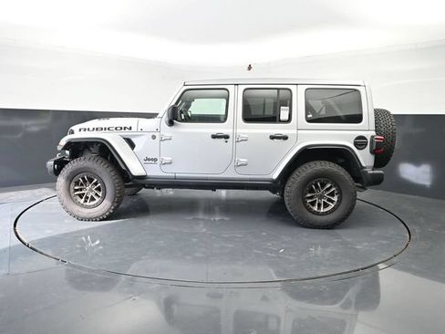 Used 2024 Jeep Wrangler Unlimited Rubicon 392 AWD/4WD image 4