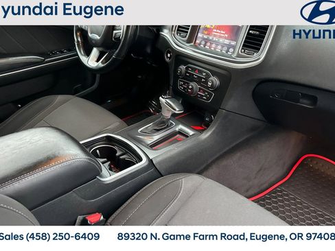 Used 2018 Dodge Charger R/T image 19
