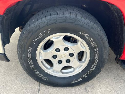 Used 2003 Chevrolet Silverado 1500 2WD Regular Cab w/ Exterior Appearance Pkg image 29