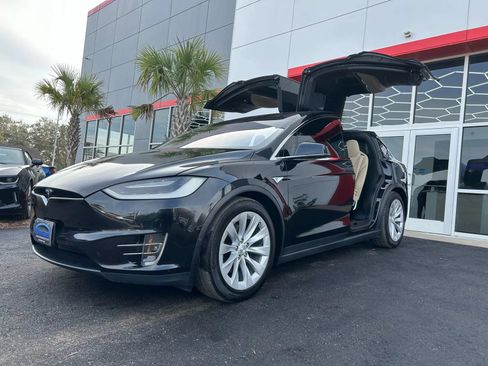 Used 2016 Tesla Model X 90D AWD/4WD image 4