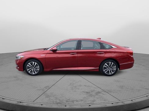 Used 2020 Honda Accord Touring image 6