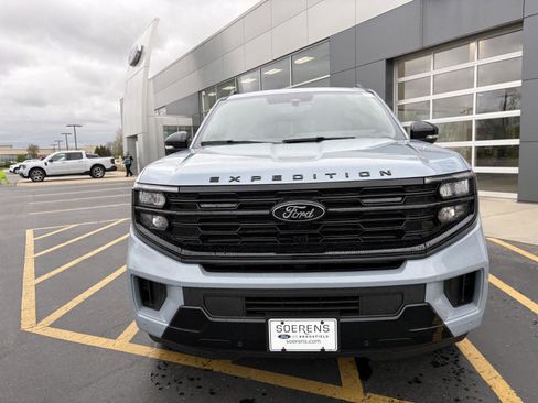 New 2026 Ford Expedition Max Platinum AWD/4WD image 2