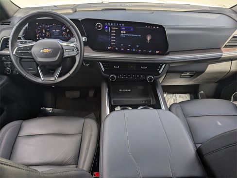 Certified 2025 Chevrolet Tahoe LT image 13