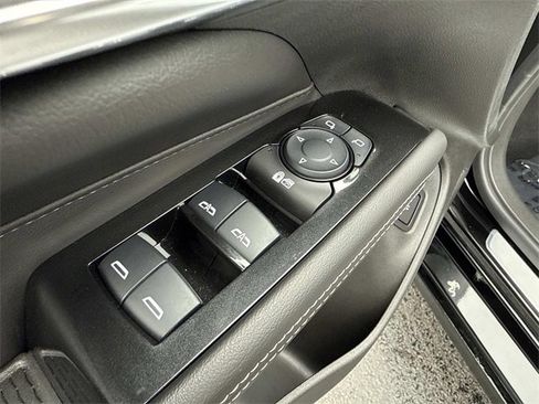 Certified 2025 Cadillac CT4 Luxury image 9