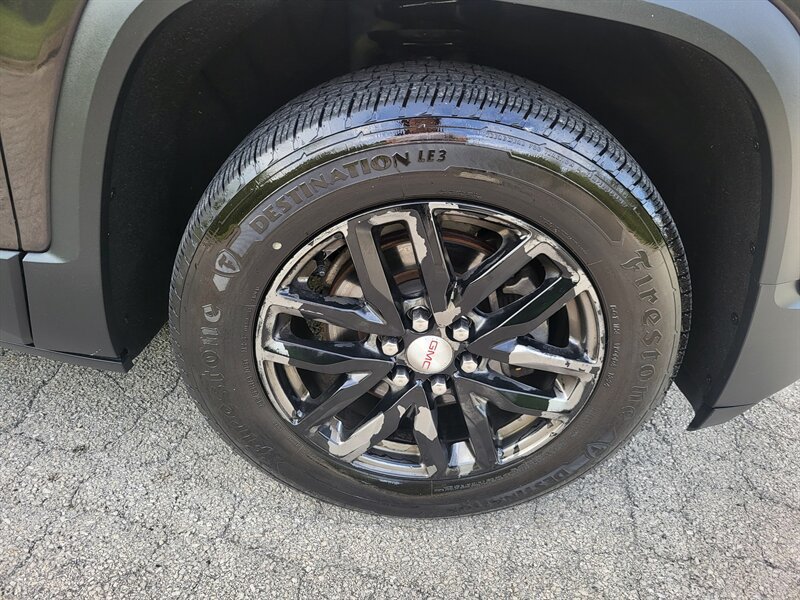Used 2018 GMC Acadia SLT w/ LPO, Floor Liner Package FWD image 34