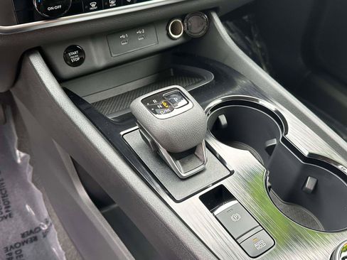 Used 2026 Nissan Rogue SV image 29