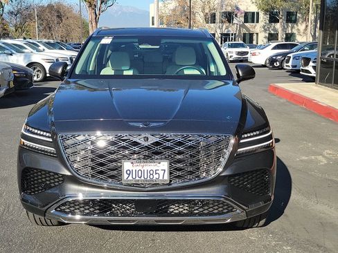 Used 2025 Genesis GV80 2.5T Advanced image 3
