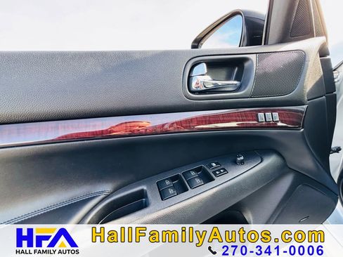 Used 2010 INFINITI G37 x Sedan w/ Premium Pkg image 12