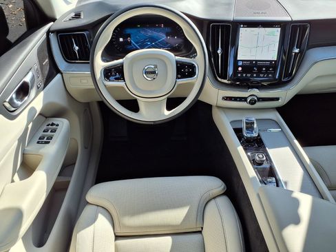 Used 2025 Volvo XC60 B5 Ultra w/ Protection Package Premier AWD/4WD image 5