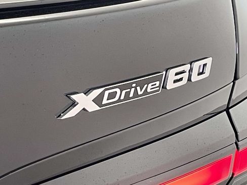 Used 2025 BMW i7 xDrive60 w/ Executive Package AWD/4WD image 12