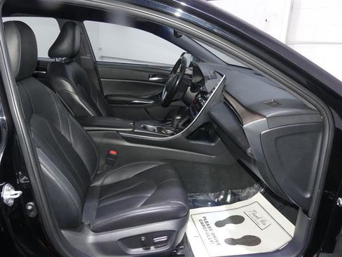 Used 2021 Toyota Avalon XLE FWD image 21