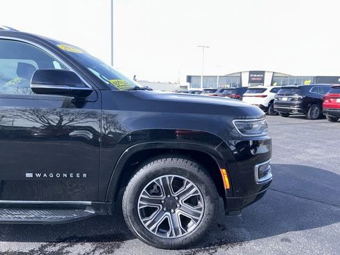 Used 2023 Jeep Wagoneer L Series II image 13