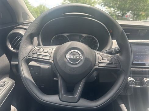 New 2025 Nissan Kicks Play S image 13