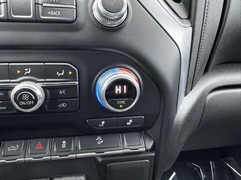 Used 2020 GMC Sierra 1500 Elevation w/ Elevation Value Package image 15