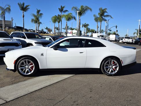 New 2024 Dodge Charger Scat Pack w/ Plus Group image 2