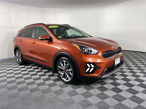 Used 2022 Kia Niro Touring Special Edition FWD image 1