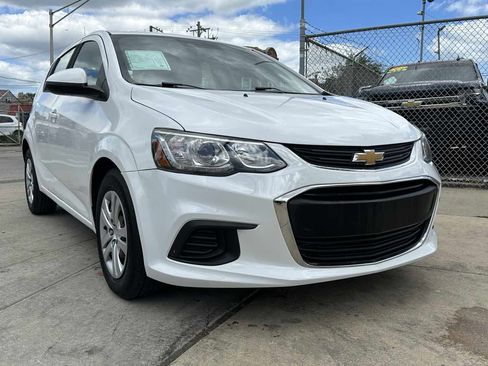 Used 2019 Chevrolet Sonic LT image 3