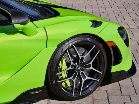 Used 2022 McLaren 765LT image 33