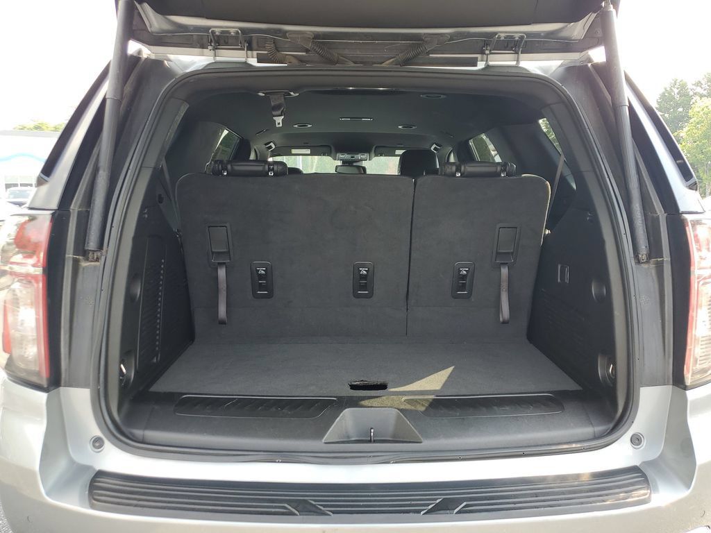 Used 2024 Chevrolet Tahoe LT RWD image 9