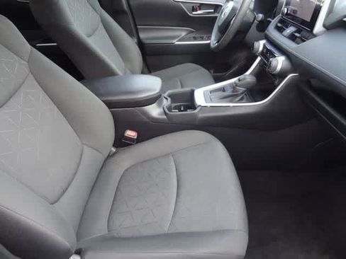 Used 2024 Toyota RAV4 XLE FWD image 14