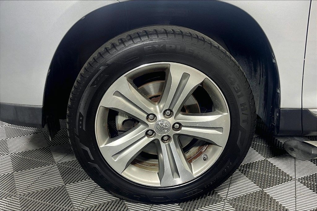Used 2011 Toyota Highlander Limited FWD image 10