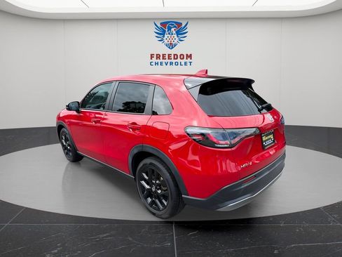 Used 2024 Honda HR-V Sport image 4