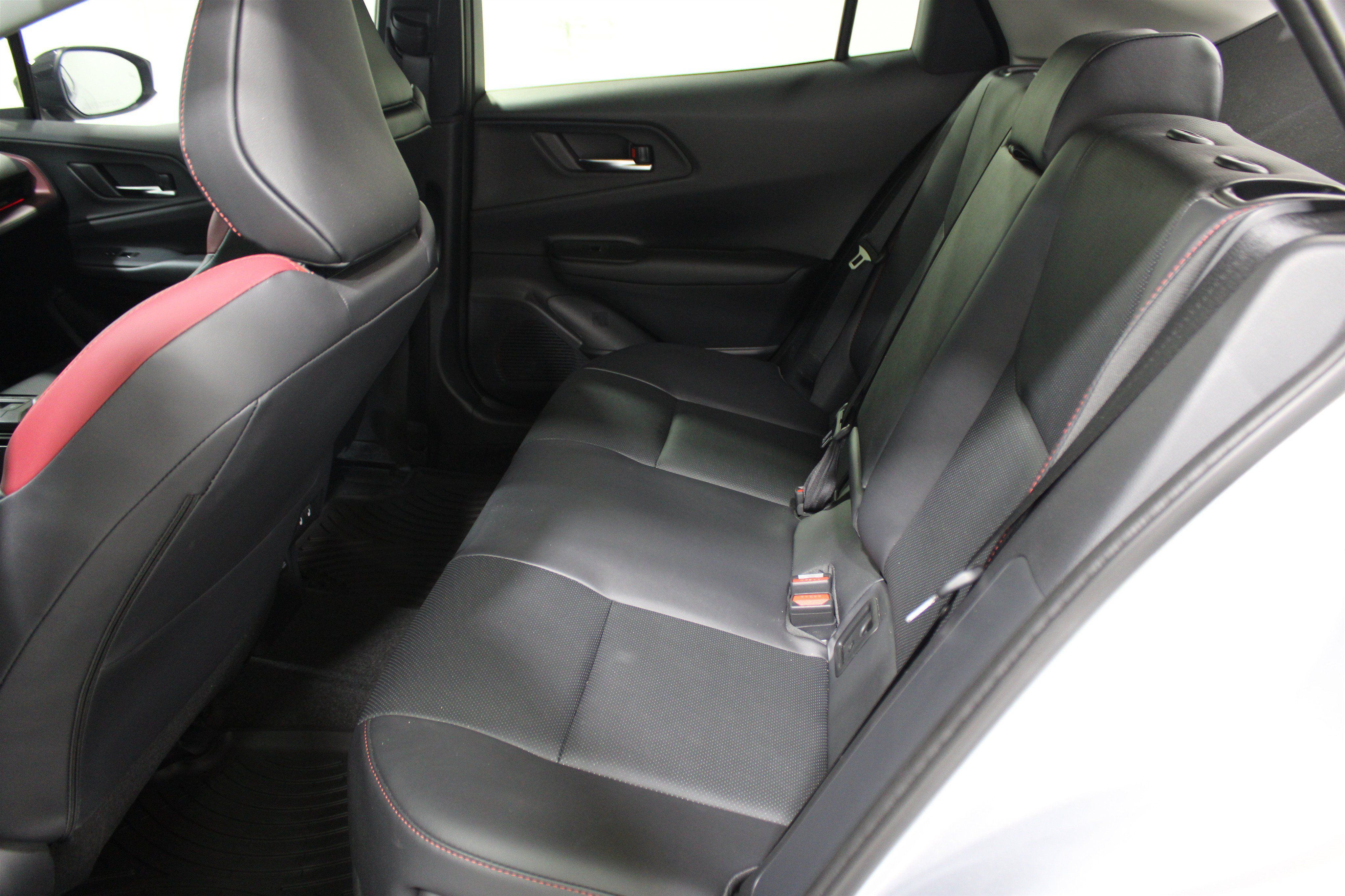 Used 2026 Toyota Prius Plug-In Hybrid w/ Limited Premium Package FWD image 29