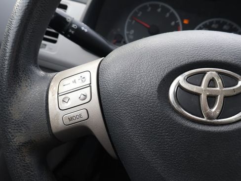 Used 2011 Toyota Corolla LE image 16