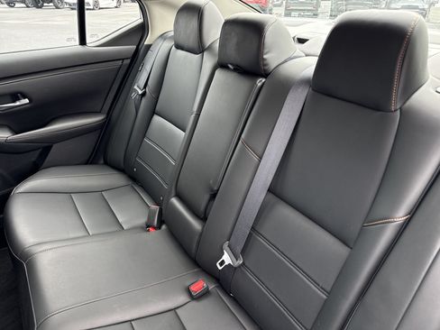 Used 2021 Nissan Sentra SR w/ SR Premium Package FWD image 30
