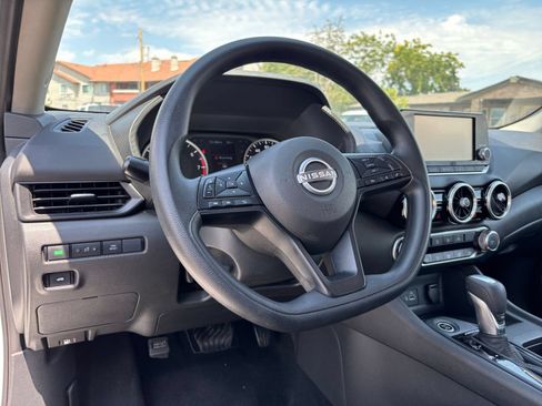 Used 2025 Nissan Sentra S FWD image 33