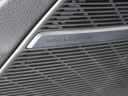 Used 2025 Audi SQ8 Premium Plus image 51