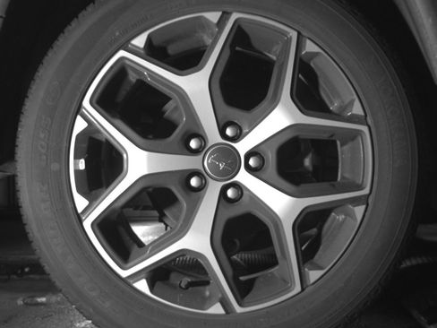 Used 2025 Jeep Compass Limited image 15