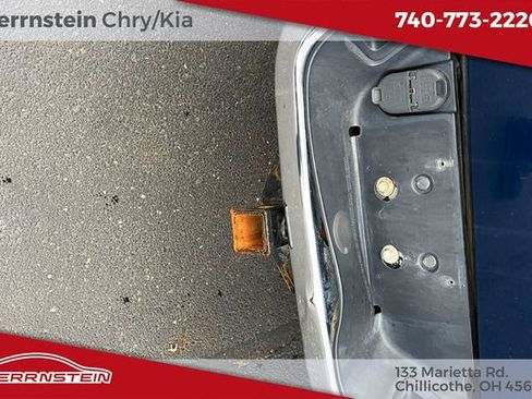 Used 2020 RAM 1500 Classic SLT RWD image 10