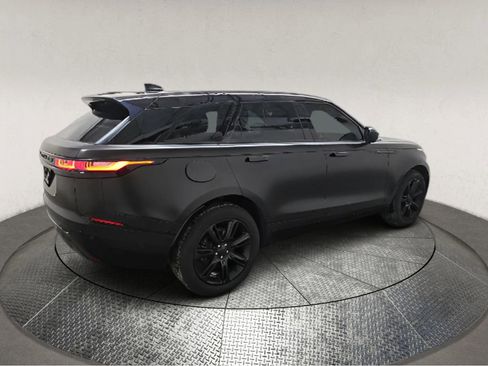 Used 2021 Land Rover Range Rover Velar R-Dynamic S image 2