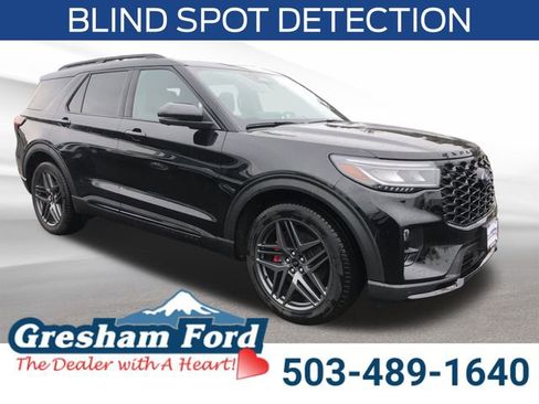 Used 2025 Ford Explorer ST image 10