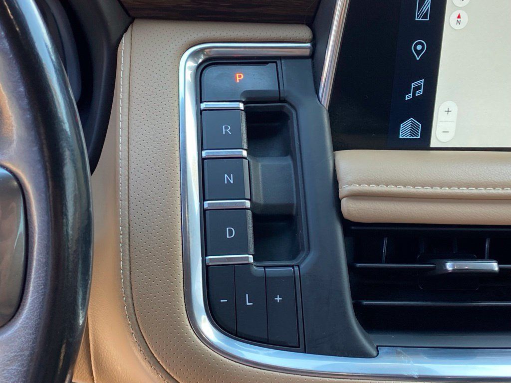 Used 2022 Chevrolet Tahoe Premier AWD/4WD image 20