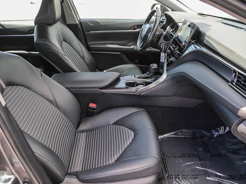 Certified 2023 Toyota Camry SE FWD image 17