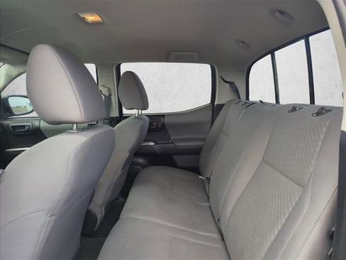 Used 2022 Toyota Tacoma SR5 image 17