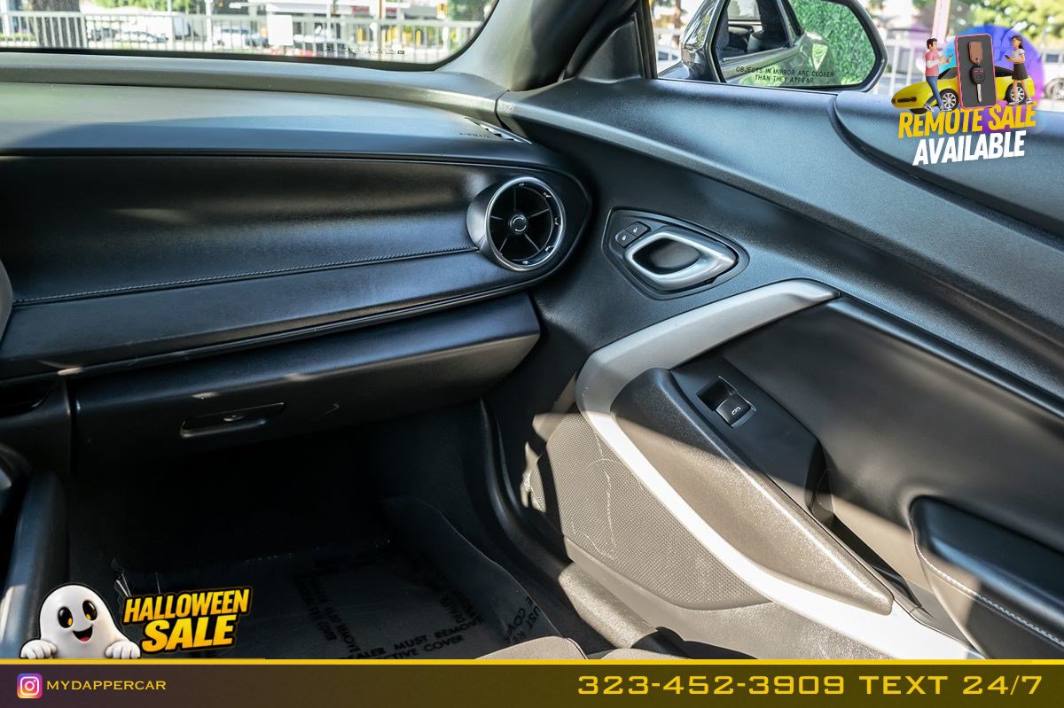 Used 2018 Chevrolet Camaro SS RWD image 21