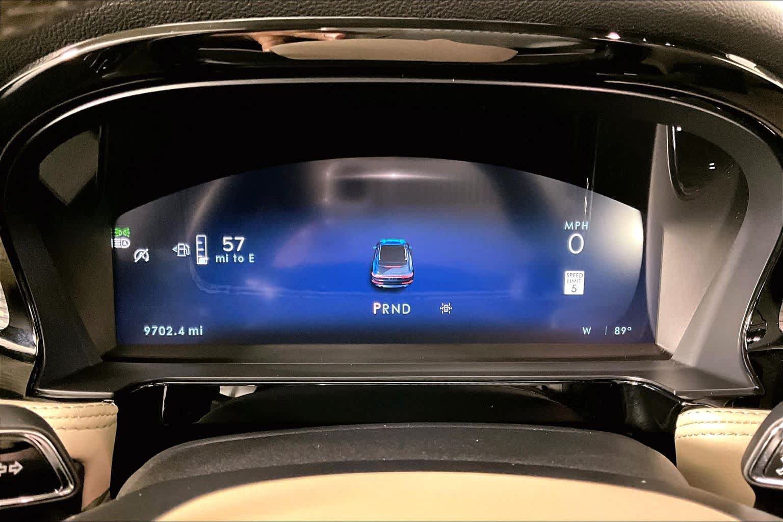Used 2025 Lincoln Corsair FWD image 25