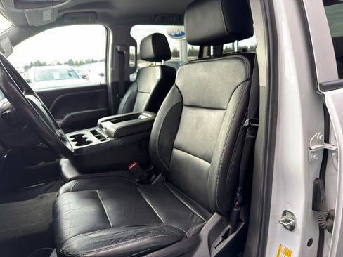 Used 2018 Chevrolet Silverado 1500 LT w/ All Star Edition image 16