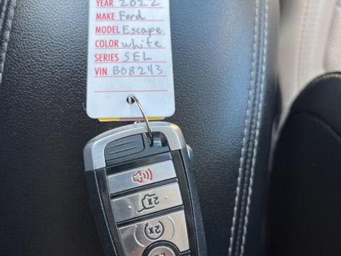 Used 2022 Ford Escape SEL AWD/4WD image 44