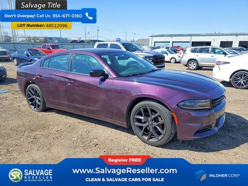 Used 2021 Dodge Charger SXT w/ Blacktop Package RWD image 5