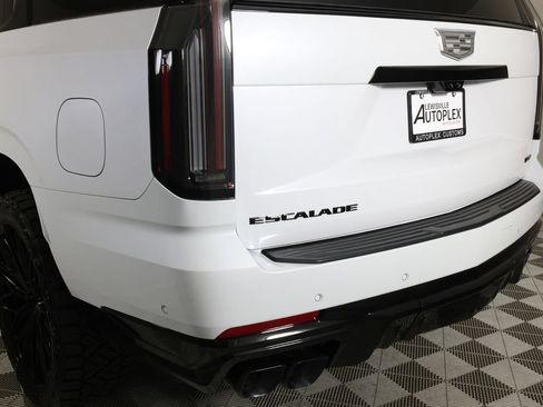 Used 2026 Cadillac Escalade V w/ LPO, ONYX Package AWD/4WD image 56