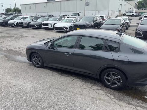 Used 2025 Kia K4 FWD image 10