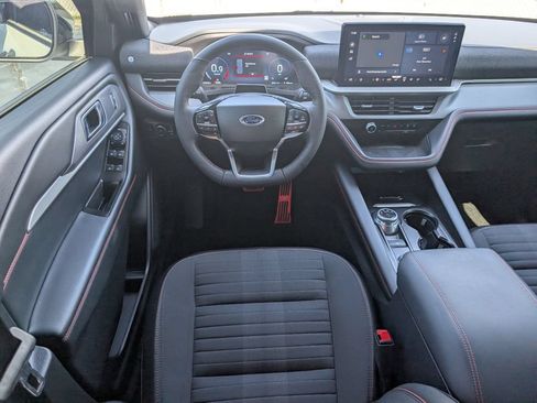 Used 2025 Ford Explorer ST-Line AWD/4WD image 13