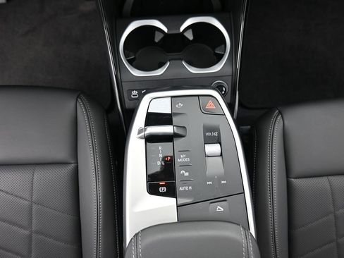 Used 2025 BMW X1 xDrive28i image 13