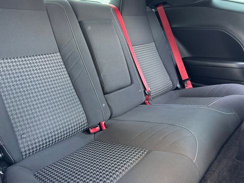 Used 2019 Dodge Challenger SRT Hellcat image 28